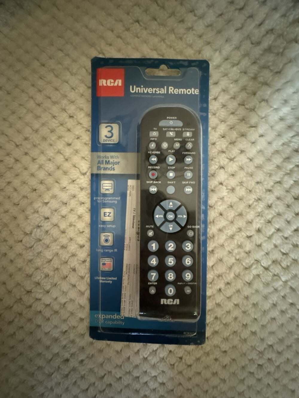 RCA 3-Device Universal Remote Control (RCR3273E)